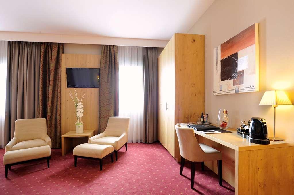 Hotel Verviers Van Der Valk Room photo
